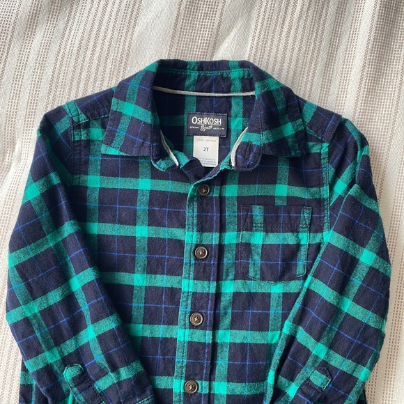 OshKosh B’Gosh Toddler Button Down - Picture 2 of 6